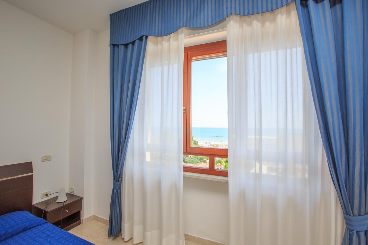 Residence Hercules Roseto Degli Abruzzi Esterno foto
