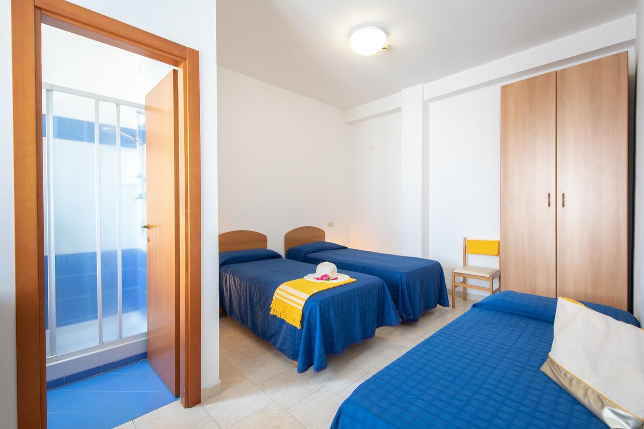 Residence Hercules Roseto Degli Abruzzi Esterno foto